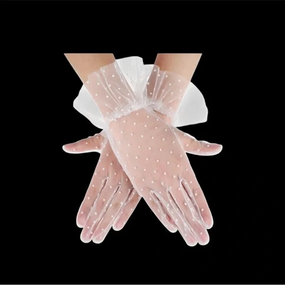 NWT BRIDAL TOTE WITH WEDDING ACCESSORIES. THE PERFECT GIFT PACKAGE - Picture 6 of 11